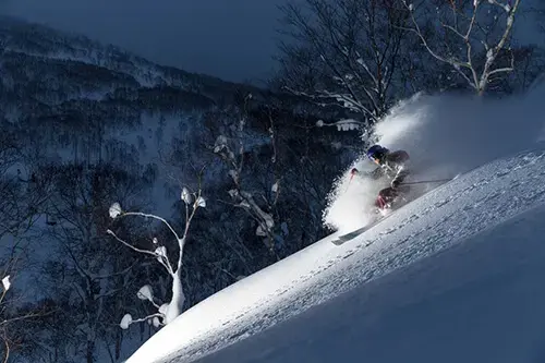 Twilight 2-hour private ski lesson at Niseko under the lights