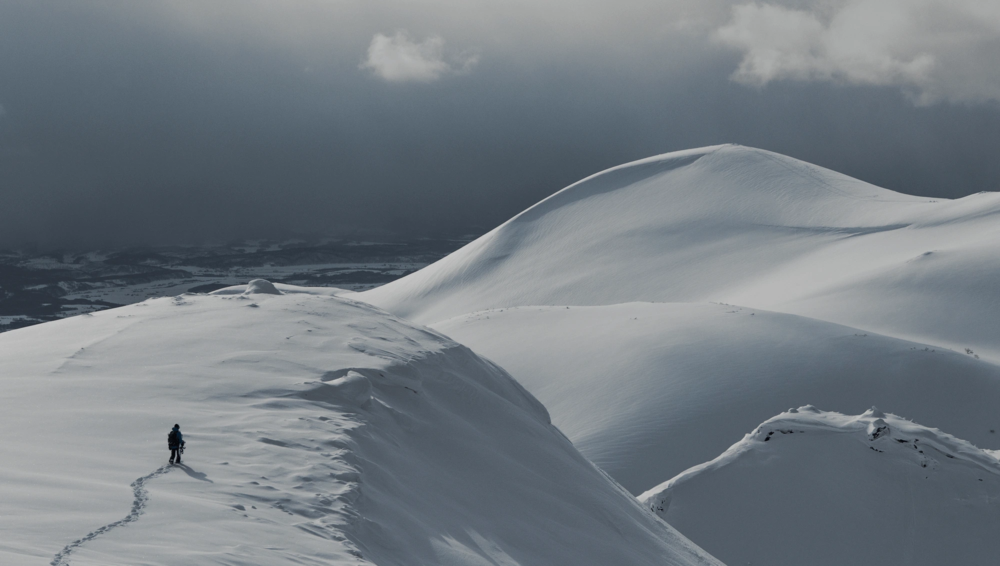 Private ski and snowboard lesson on the slopes of Niseko Hirafu, Hokkaido