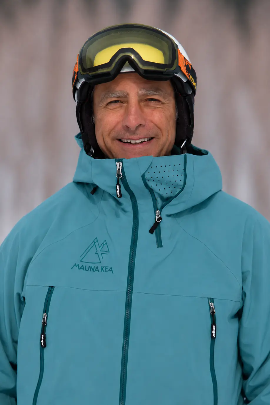 Alexis, private ski instructor in Niseko with 18 winters experience