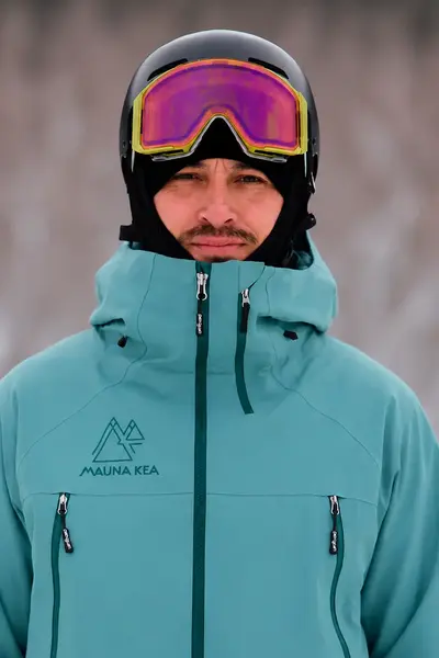 Jaume, private ski instructor in Niseko with 13 winters experience