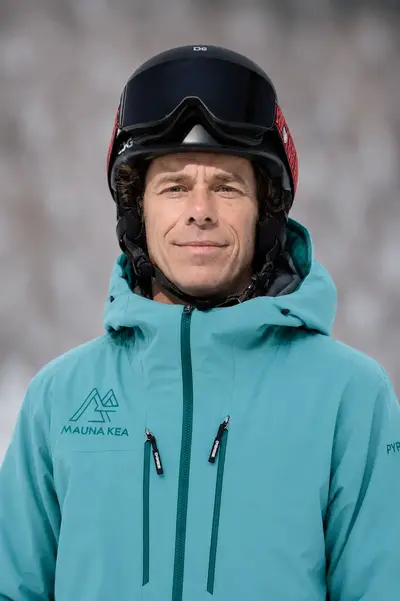 Jaume, private ski instructor in Niseko with 15 winters experience