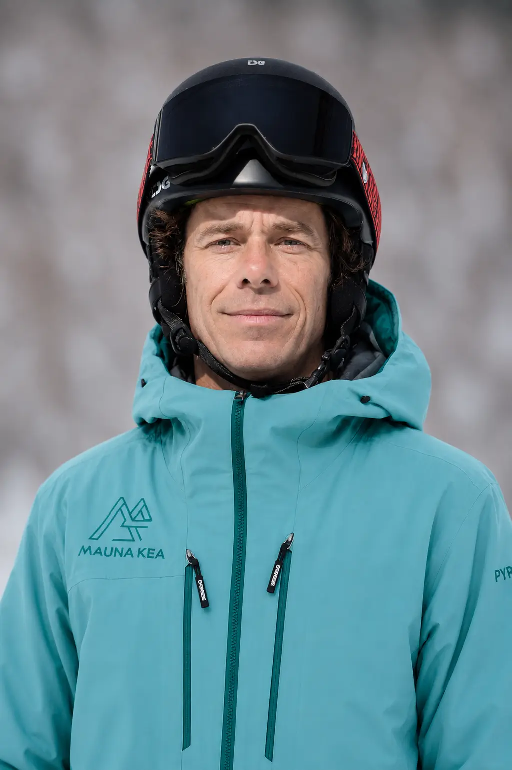 Tatin, private ski instructor in Niseko with 15 winters experience